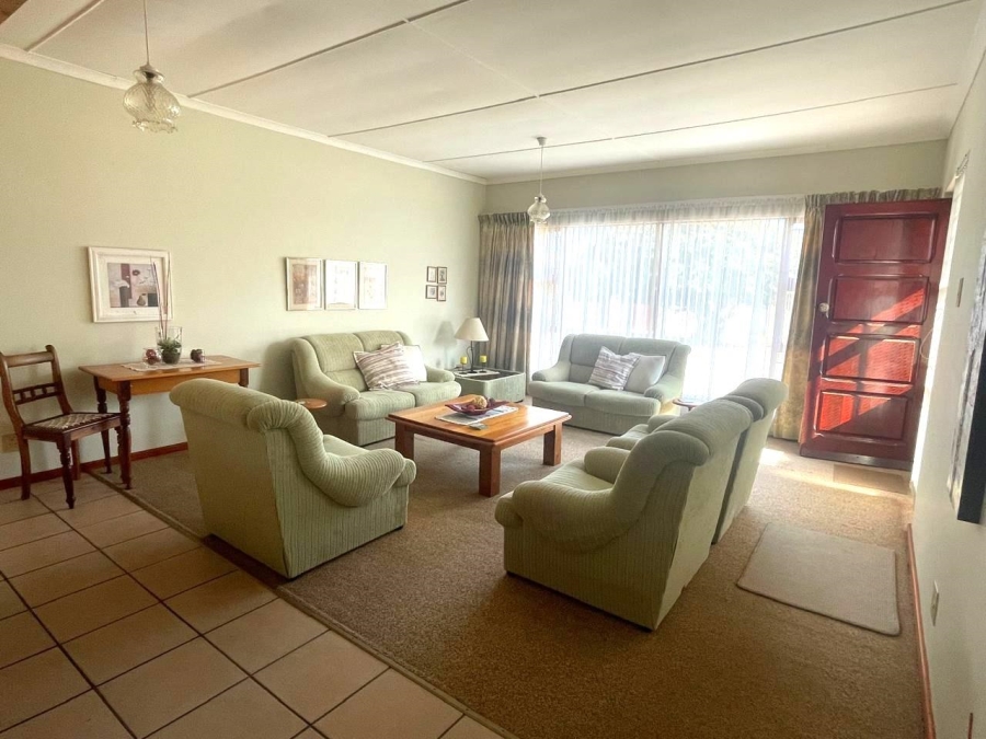 3 Bedroom Property for Sale in Bayview Western Cape